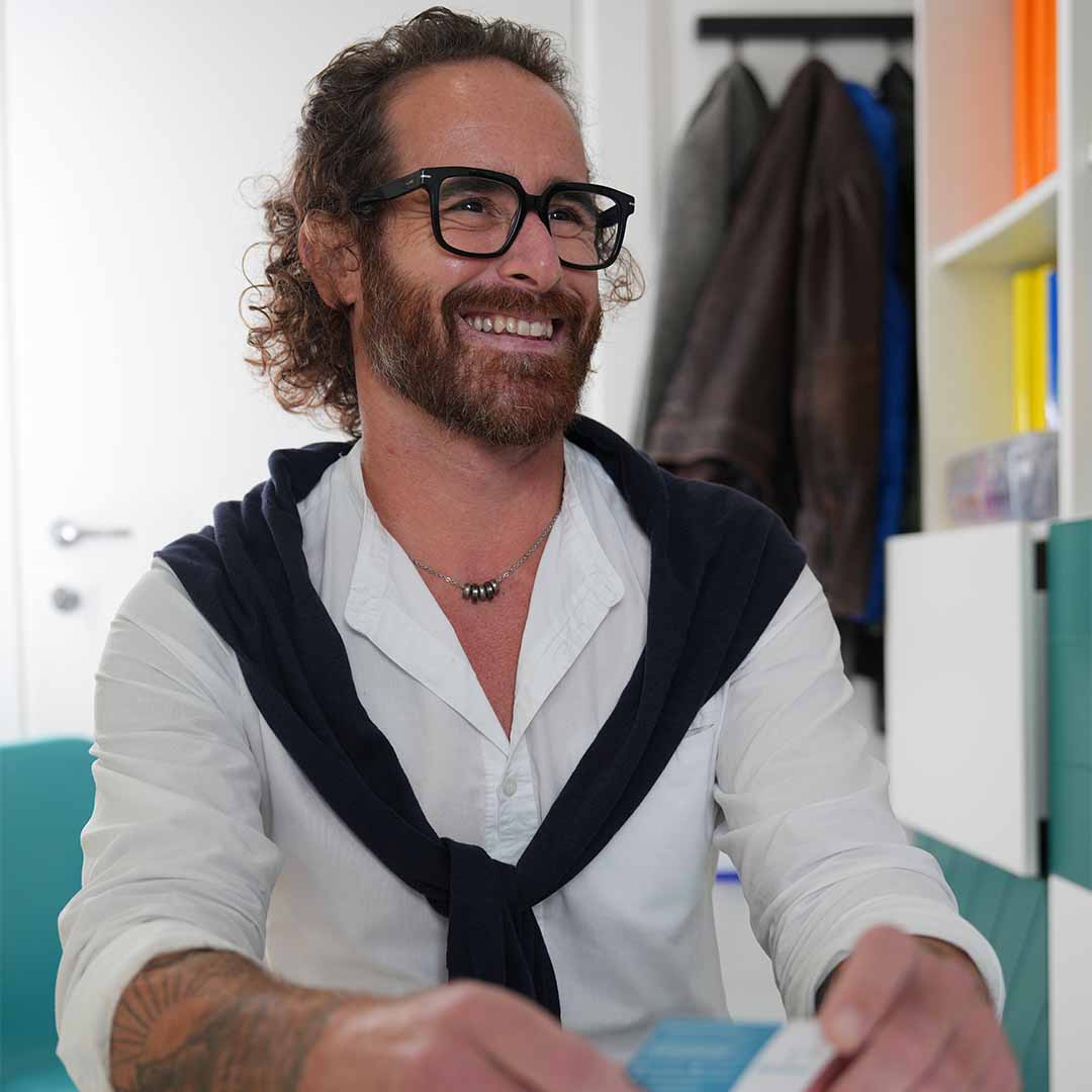 Perch&eacute; iniziare l&rsquo;anno con un controllo dentistico &egrave; importante? Inizia l&rsquo;anno con il sorriso giusto: fai un controllo dentistico Un controllo dentistico a inizio anno &egrave; il primo passo per mantenere denti e gengive sani tutto l&rsquo;anno. Non solo previeni problemi futuri, ma investi nel tuo benessere generale. Scopri i vantaggi di una visita regolare e assicurati una salute dentale impeccabile. Il Dr. Filippo Maria De Luca ti aspetta! Lo studio dentistico si trova a Mozzagrogna, vicino Lanciano (CH), Abruzzo