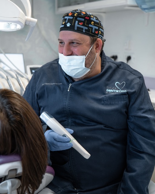 Odontoiatria digitale, implantologia e check-up odontoiatrico nello Studio Dentistico del Dr. Filippo Maria De Luca a Mozzagrogna, vicino Lanciano (CH), con diagnosi digitale e percorsi di cura personalizzati.