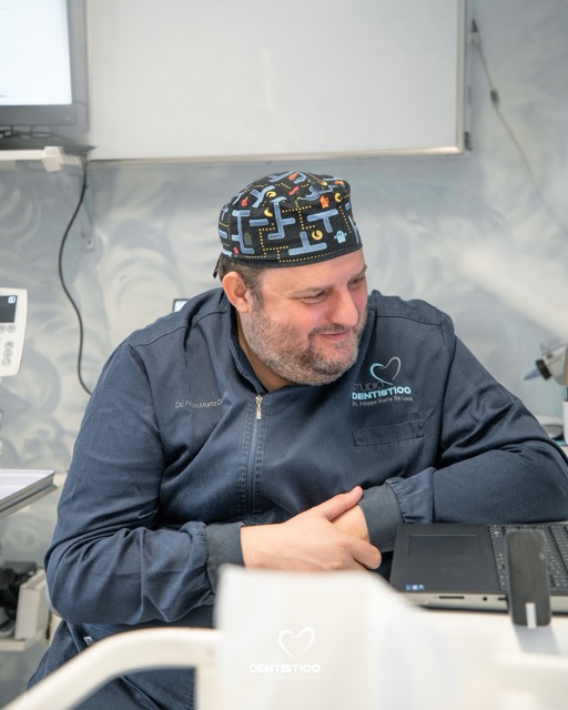 Odontoiatria digitale, implantologia e check-up odontoiatrico nello Studio Dentistico del Dr. Filippo Maria De Luca a Mozzagrogna, vicino Lanciano (CH), con diagnosi digitale e percorsi di cura personalizzati.