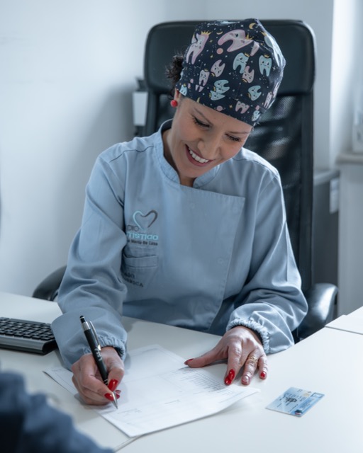 Odontoiatria digitale, implantologia e check-up odontoiatrico nello Studio Dentistico del Dr. Filippo Maria De Luca a Mozzagrogna, vicino Lanciano (CH), con diagnosi digitale e percorsi di cura personalizzati.